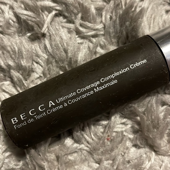 Becca ultimate coverage foundation - Picture 2 of 4